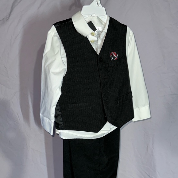 Little boys suit size 4 - Picture 1 of 3